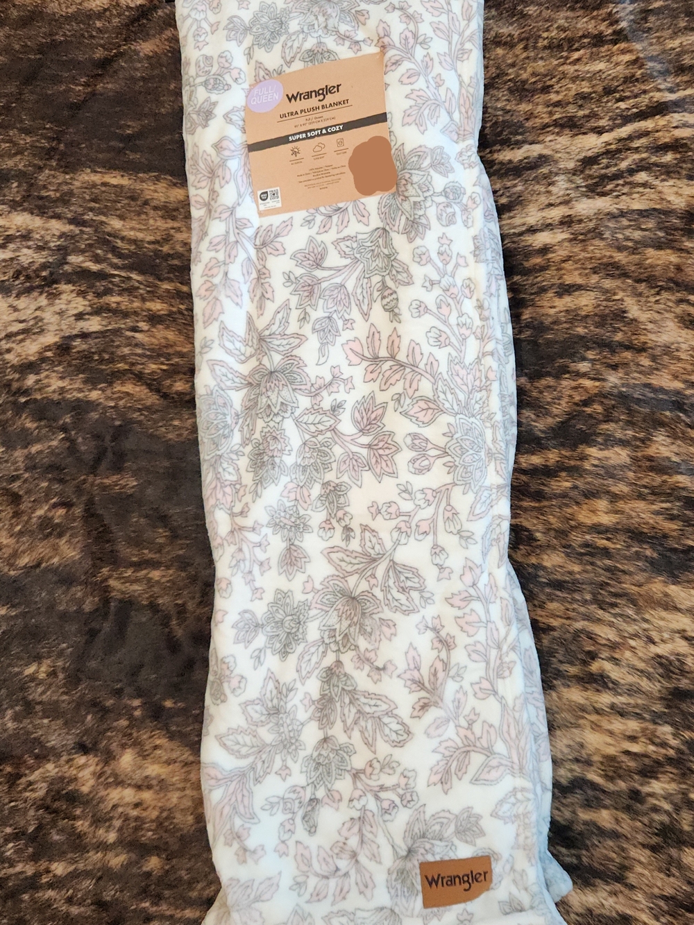 Wrangler Full/Queen Ultra Plush Floral Blanket - White with Pink & Gray Floral